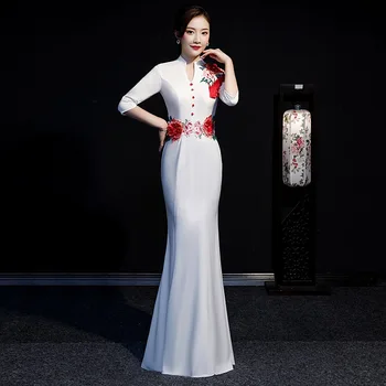 Весеннее женское платье Ципао с вышивкой в стиле ретро и аппликацией в виде кисточек, сексуальное китайское платье Чонсам в стиле русалки с рукавом в семь точек